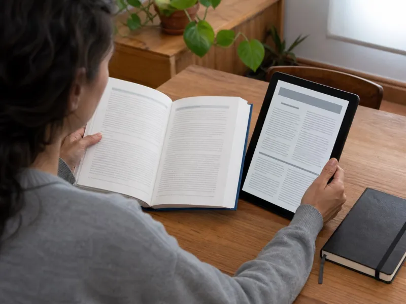 Lectura comparada de un manual clínico y una fuente médica digital